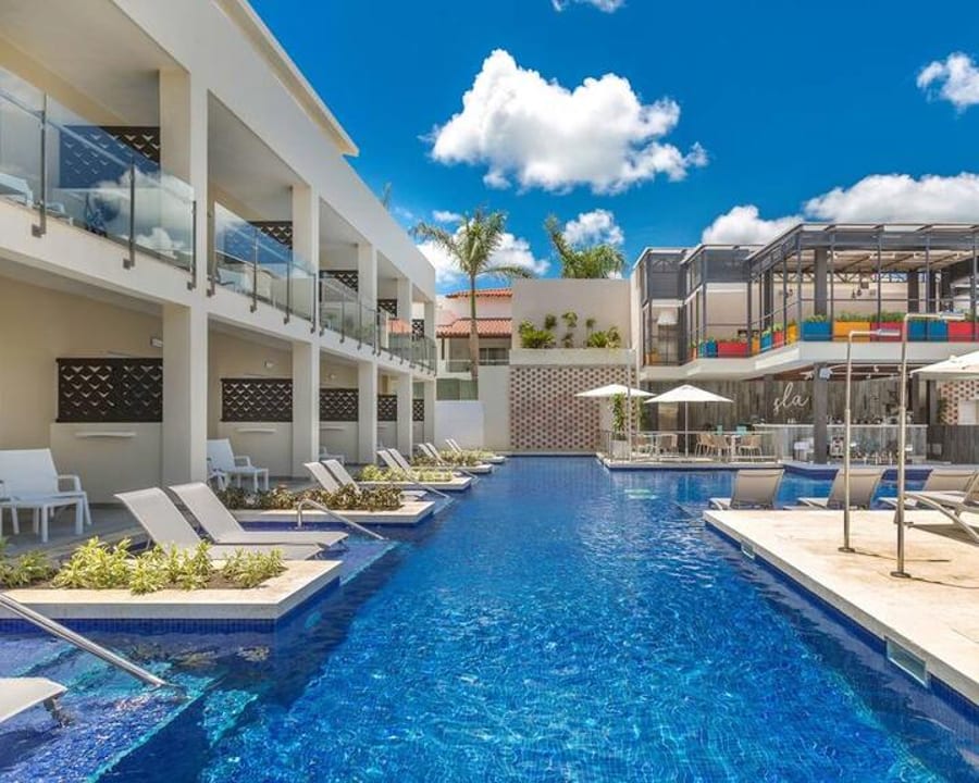 How to get to Catalonia Royal La Romana from Punta Cana International Airport