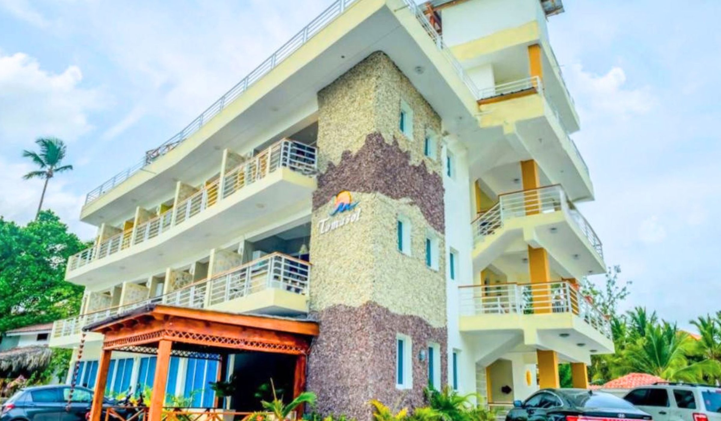 Punta Cana Airport Transfer to Bella Vida Hotel | Private Transportation