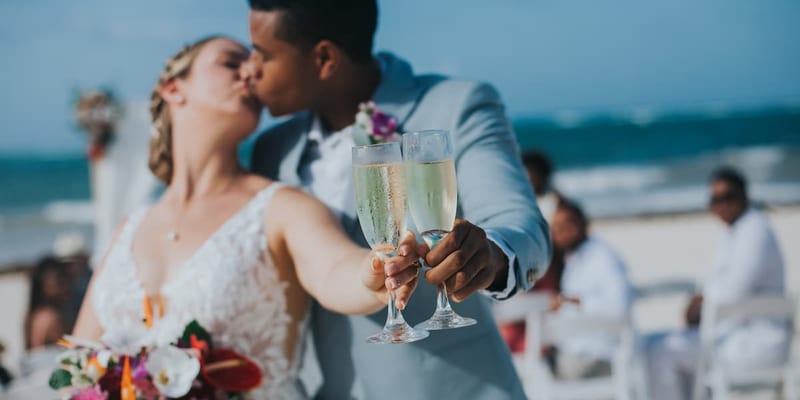 Personalized Weddings at Dreams Onyx: Make Your Dream Day a Reality