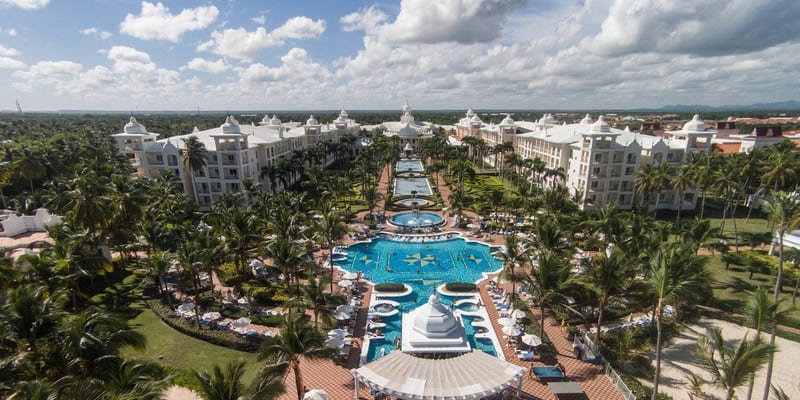 How to get from the Punta Cana Airport to the Riu Palace Punta Cana