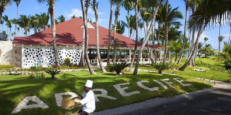 How to get from the Punta Cana Airport to the Grand Palladium Palace